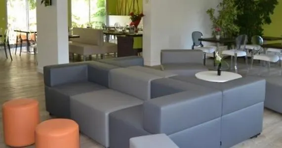 Residence Le Massena Le Cannet 3*,  France