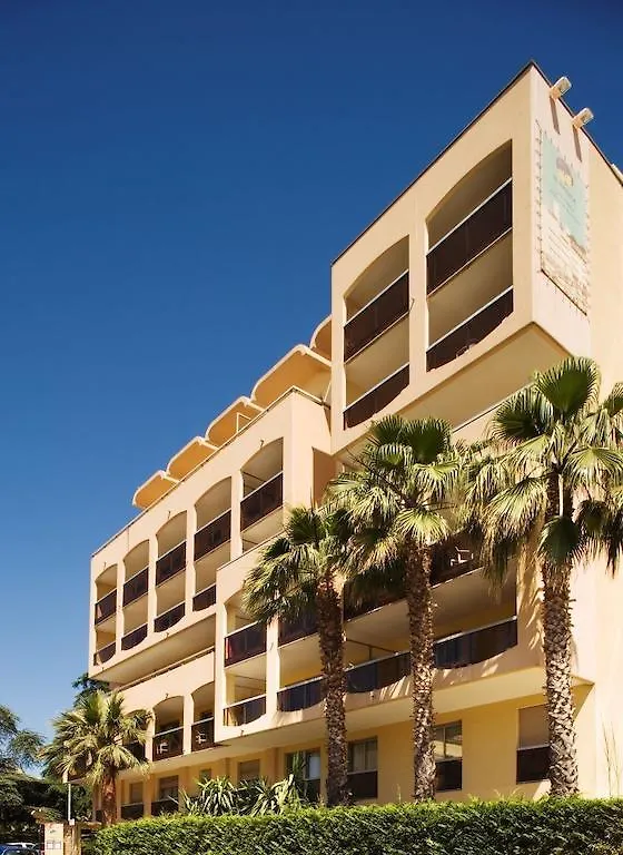 Residence Le Massena Le Cannet 3*,  France